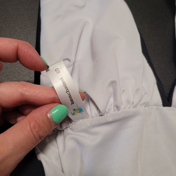 Beachsisi Baithing Suit - Picture 8 of 9